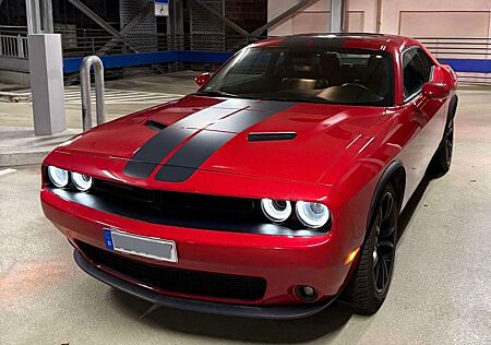 Dodge Challenger Automatik SXT Blacktop