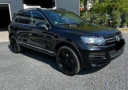 VW Touareg Volkswagen 3.0 V6 TDI Tiptr AHK TÜV Top Gepflegt