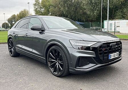 Audi SQ8 gebraucht kaufen Audi SQ8 TFSI quattro, 1.Hand, Matrix, AHK, B&O, Pano
