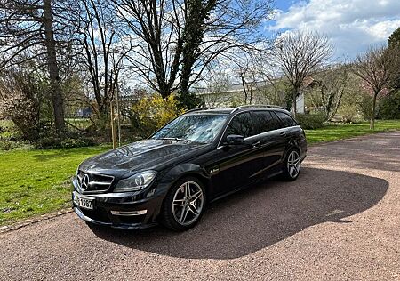 Mercedes-Benz C 63 AMG T -Modell Kombi
