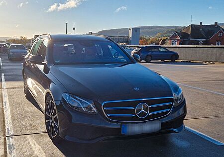 Mercedes-Benz E 220 gebraucht kaufen Mercedes-Benz E 220 d T Autom. Standheizung, AHK, Comand, 360°