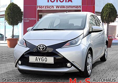 Toyota Aygo (X) AYGO 1.0 x-play touch