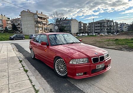 BMW 318iS Coupe mpack