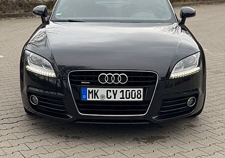 Audi TT Coupe 2.0 TDI S tronic quattro -