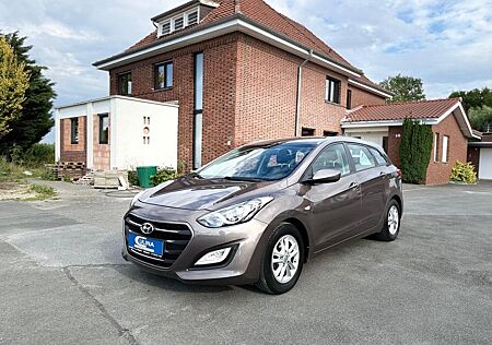 Hyundai i30 cw Style/Klimaautom/Alu/PDC/1,6 Liter/2.Hand