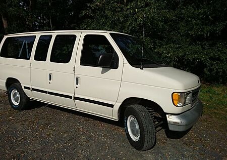 Ford Econoline / Clubwagon