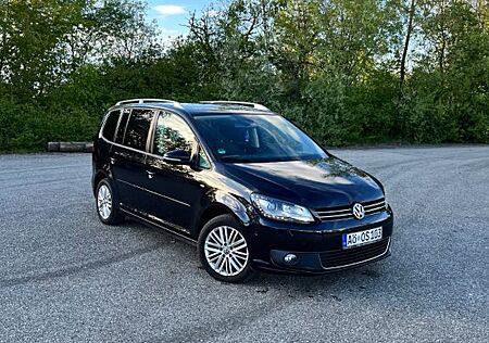 VW Touran Volkswagen 2.0 TDI 140ps