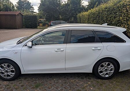 Kia Cee'd Sportswagon 1.5 T-GDI Vision Sportswag...