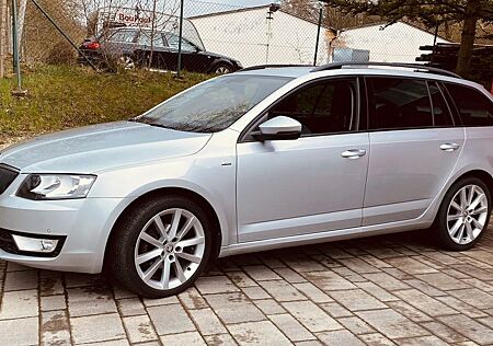 Skoda Octavia 2.0 TDI Joy Combi Joy - ACC -TOP Zustand
