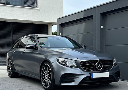 Mercedes-Benz E 53 AMG 4MATIC+ *VOLL*STDHZG*PANO*