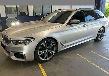 BMW M550 d xDrive *TOP Ausstattung*