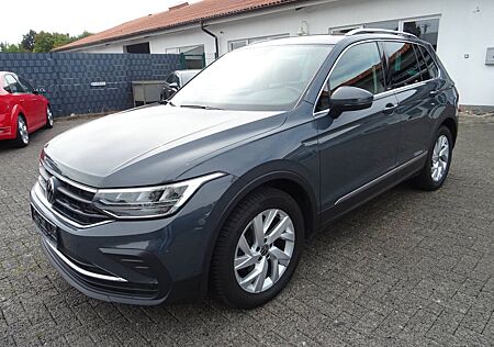 VW Tiguan Volkswagen 1.5 Move Navi LED ACC Kamera DAB