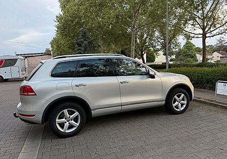 VW Touareg Volkswagen 3.0 V6 TDI Tiptronic BMT Terrain Tec...