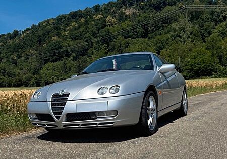 Alfa Romeo GTV 2.0 JTS 16V Medio Medio wenig KM