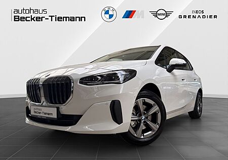 BMW 2er 220i Active Tourer Innovationspaket/ AHK/ Fernli