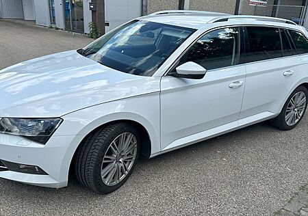Skoda Superb 2.0 TDI SCR 140kW DSG 4x4 Style Combi...