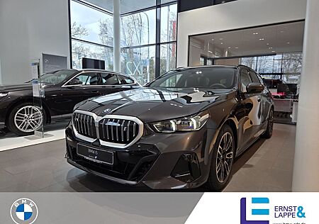 BMW i5 eDrive40 || Touring M Sport Pano Head-Up 360