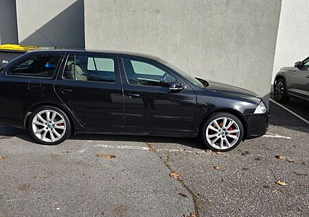 Skoda Octavia Combi 2.0 TFSI RS RS