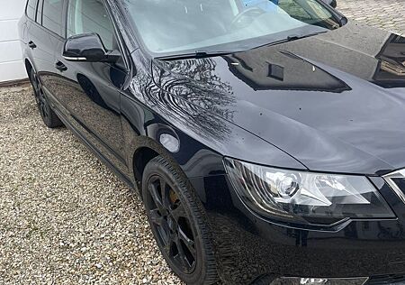 Skoda Superb 2.0 TDI DSG Active Combi Active