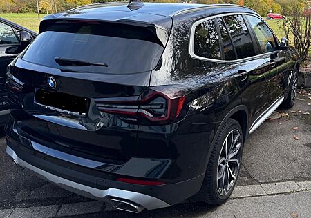 BMW X3 xDrive20d AT - (3 x vorhanden)