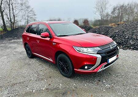 Mitsubishi Plug in Hybrid Outlander Plug-in Hybrid Outlander 2.4 Ruthe Edition