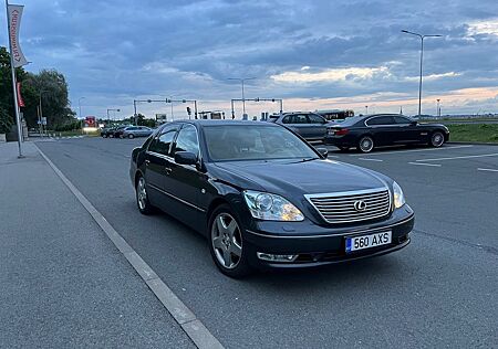 Lexus LS 430