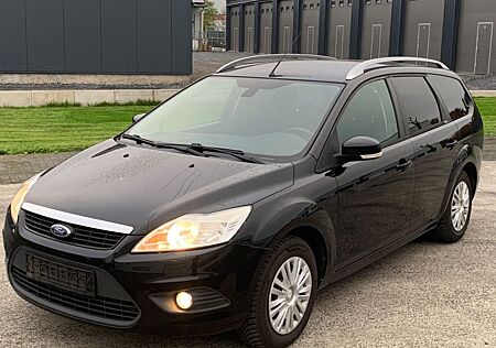 Ford Focus Turnier 1,6" Viva",Klima,8-fach bereift