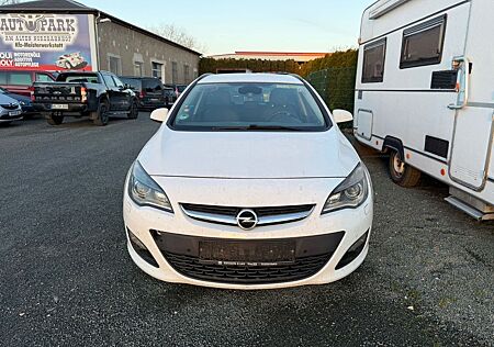 Opel Astra J Sports Tourer Style TÜV 03.2027