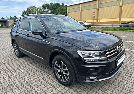 VW Tiguan Allspace Volkswagen 2.0 DSG Comfortline 7 SITZE/KAM!