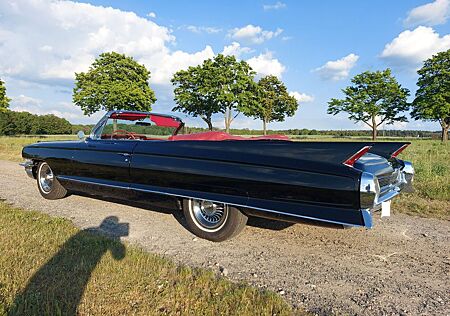 Cadillac Deville Cabrio, TÜV neu