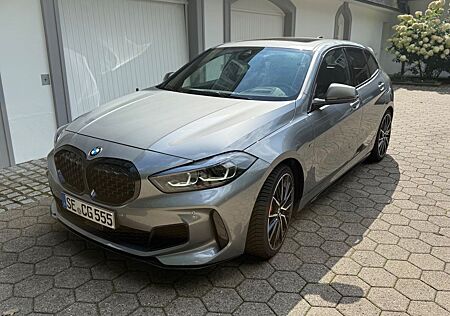 BMW M135i xDrive A -
