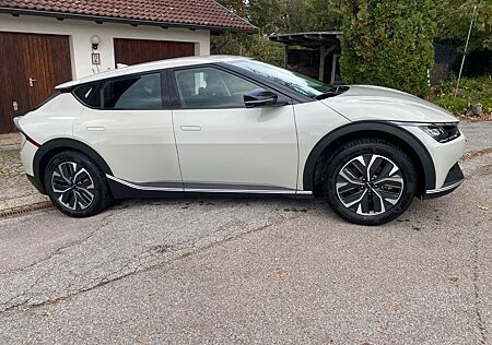 Kia EV6 77,4 kWh 168 kW Heckantrieb TÜV NEU