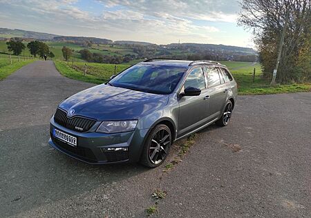 Skoda Octavia 2.0 TDI DSG RS Combi RS