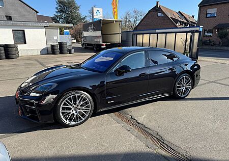 Porsche Panamera Turbo E-Hybrid / neues Modell