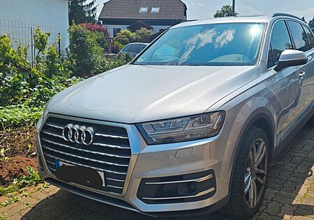 Audi Q7 3.0 TDI quattro tiptronic -