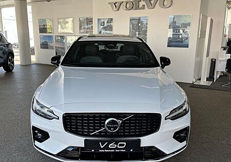 Volvo V60 B4 Ultra Dark Pano B&W HUD ACC BLIS Sport 19
