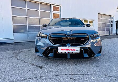 BMW M5 Lim MCarbon Ext.,M-Driver, LederKyalamiOrange