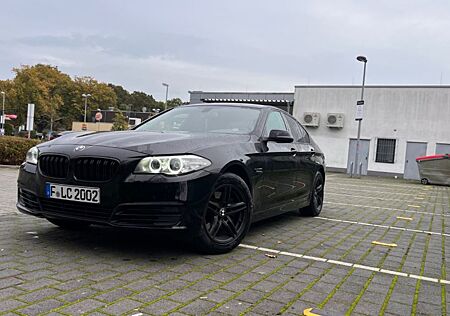 BMW 520d xDrive A -