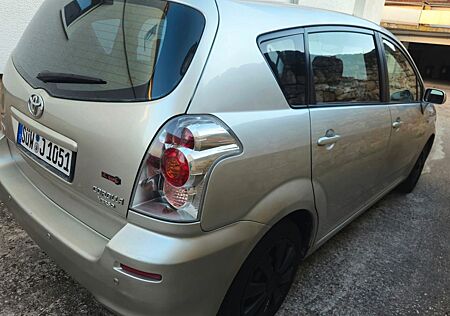 Toyota Corolla Verso 1.6 -