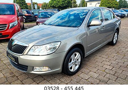 Skoda Octavia 1.6 TDI DSG PDC AHK Insp+TÜV+Garantie