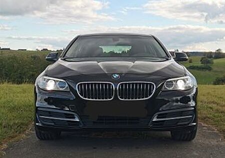 BMW 530d xDrive Touring A -