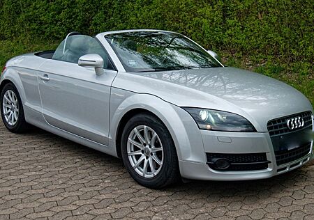Audi TT Roadster 2.0 TFSI -