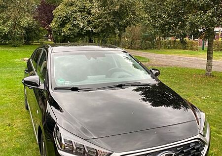 Hyundai Ioniq 1.6l GDi PLUG-IN HYBRID - Prime