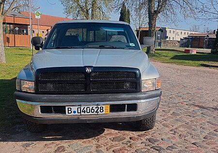 Dodge RAM 5.9 Magnum