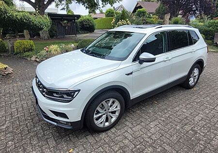 VW Tiguan Allspace Volkswagen 2.0 TDI SCR 140kW DSG 4MOTIO...