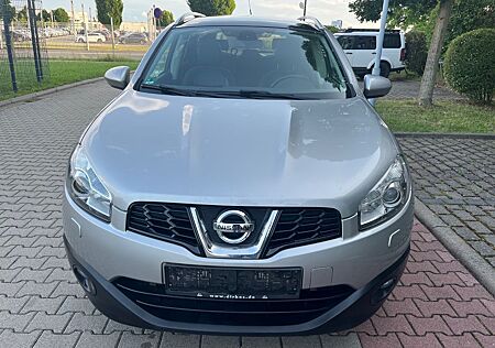 Nissan Qashqai +2 Tekna*4x2*Xenon*Navi*Pdc*Pano*7Sitze*