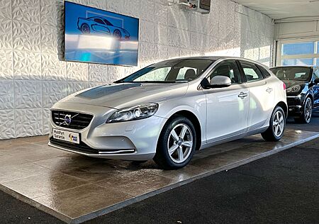 Volvo V40 2.0 You!*Tüv-Neu*Garantie*1.Hand*
