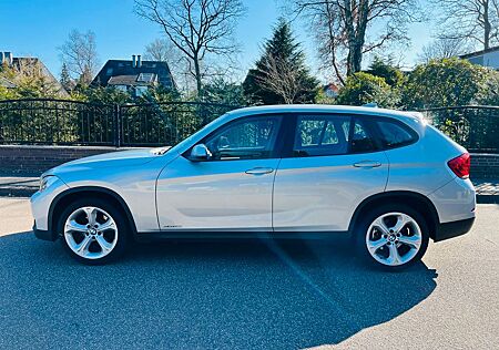 BMW X1 sDrive20i xLine / AHK/ Klimaautom./ SHz