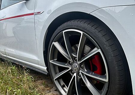VW Golf Volkswagen 2.0 TSI BMT GTI GTI