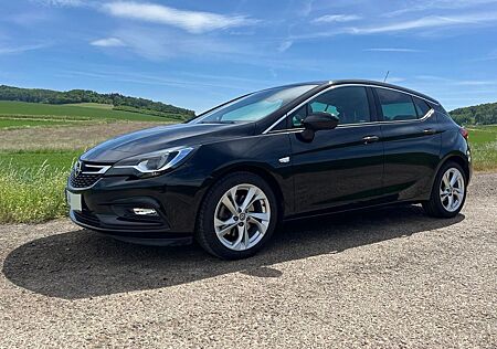 Opel Astra K 1.6 Turbo Dynamic Matrix LED AGR-Sitze